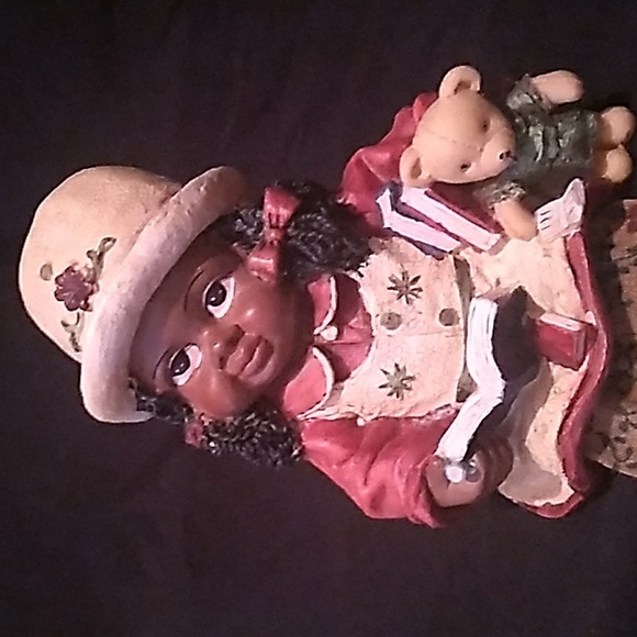 Collectable African America CB Brand Figurine with Book & Teddy Bear (B3) - Picture 9 of 9